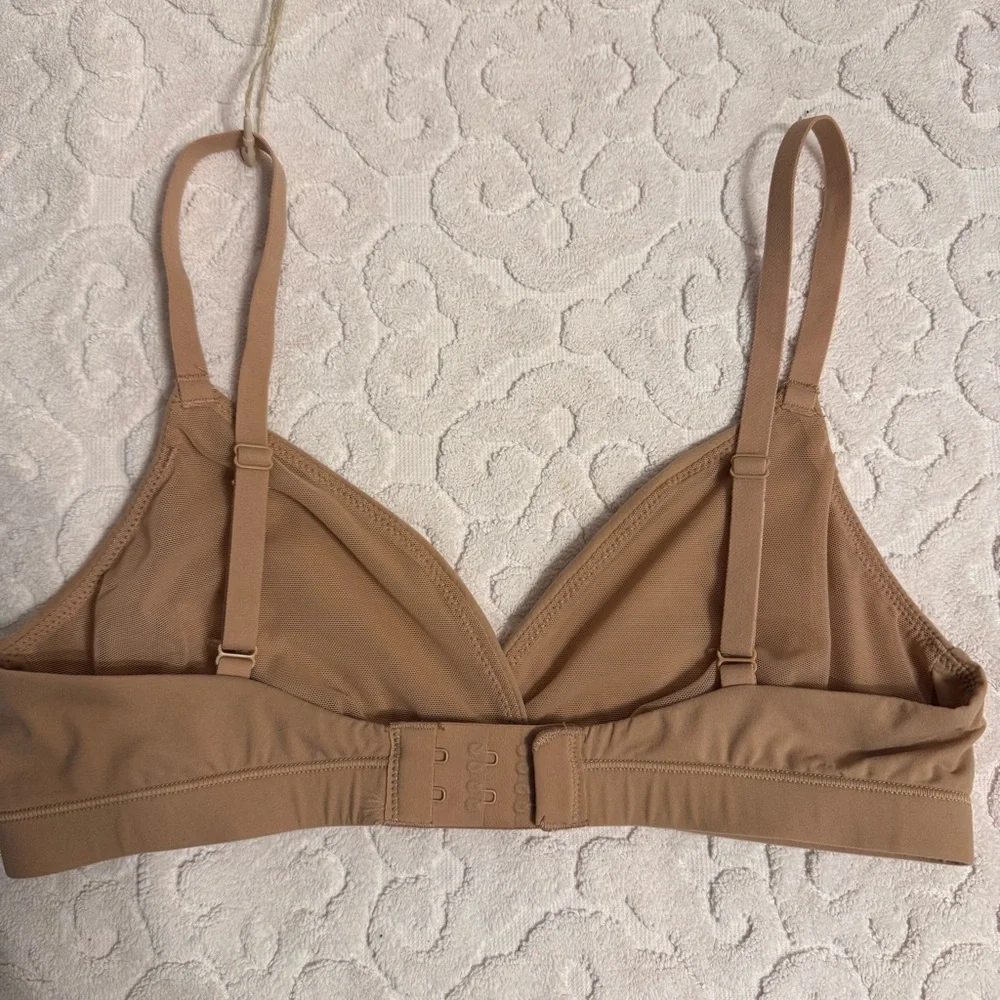 NWT Skims Fits Everybody Crossover Bralette Clay  S Small - Picture 3 of 8